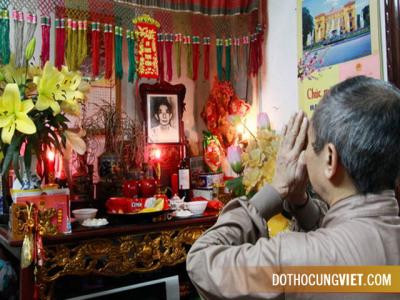 Bốc bát hương gia tiên