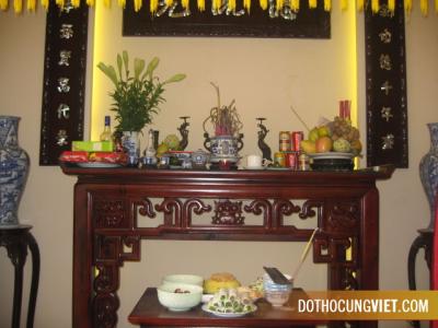 Cách lập và bài trí bàn thờ quan Thần Linh trong nhà
