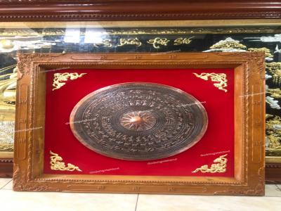 Tranh mặt trống đồng đỏ 98x98cm