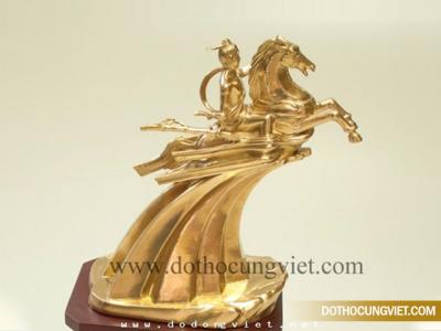 Ý nghĩa và cách đặt tượng đồng Thánh Gióng mạ vàng 24K