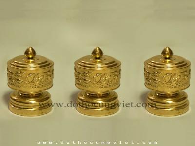 Tìm hiểu ý nghĩa của 3 hũ gạo muối nước trên bàn thờ gia tiên