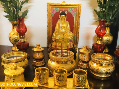 Những nguyên tắc đặt bàn thờ Phật và bàn thờ gia tiên mà gia đình nào cũng phải biết