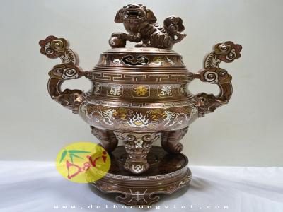 Chuyên gia chỉ cách phân biệt đồ thờ bằng đồng khảm tam khí và ngũ sắc