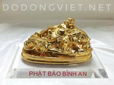 Tượng Phật Di lặc dáng nằm mạ vàng để xe ô tô