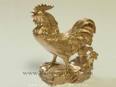 Tượng Gà trống bằng đồng vàng