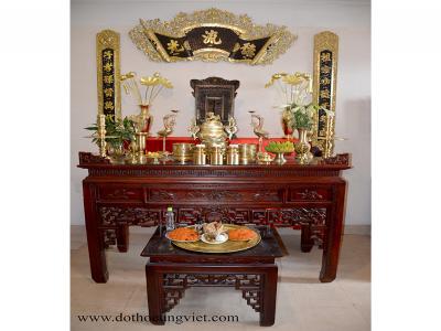Cắm hoa bàn thờ thế nào là đúng cách ?