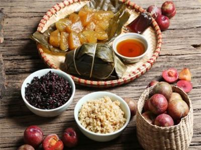 Tục giết sâu bọ vào ngày tết Đoan Ngọ ( mùng 5 tháng 5)